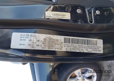 2016 Jeep Compass Latitude из США, поврежденный, VIN 1C4NJDEB0GD733270